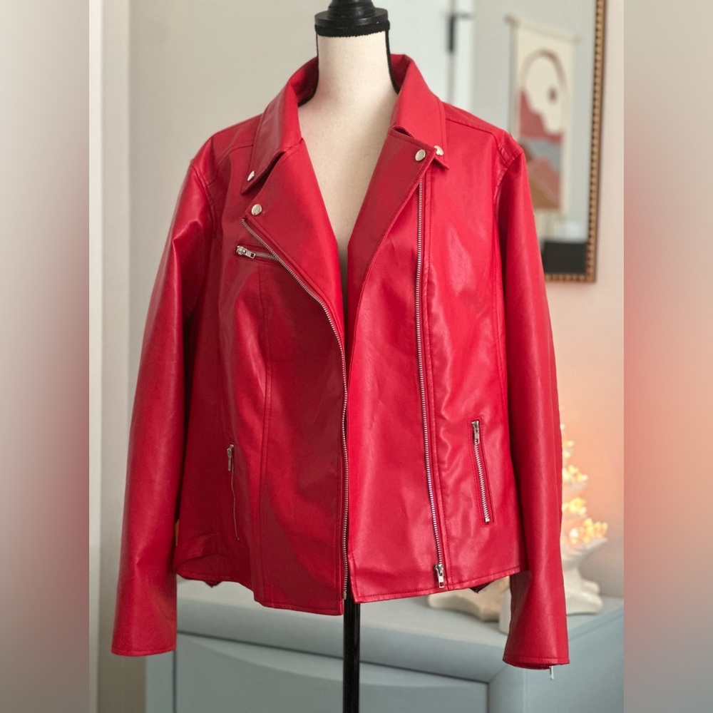 Imitation leather jacket let by SHEIN Curve